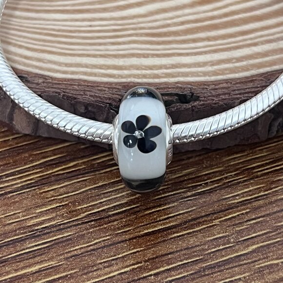 Murano Glass Black Flower White Clear Bead Charm - Picture 2 of 6
